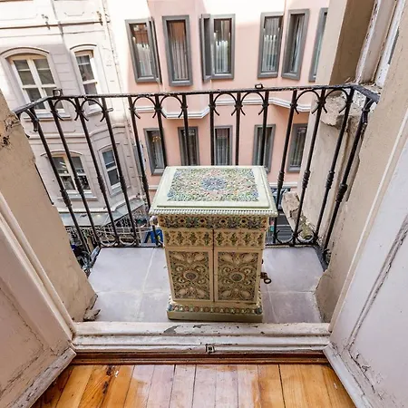 Well-designed Studio 1 Min To Galata Tower Apartment